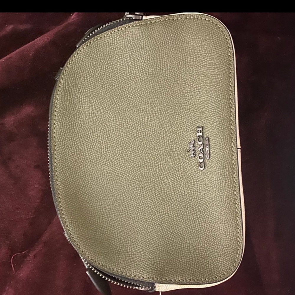 Coach two tone crossbody with detachable strap